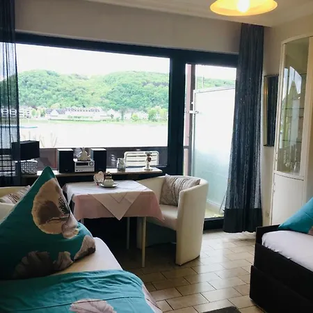 Apartment Ferienwohnungen Mit Rheinblick